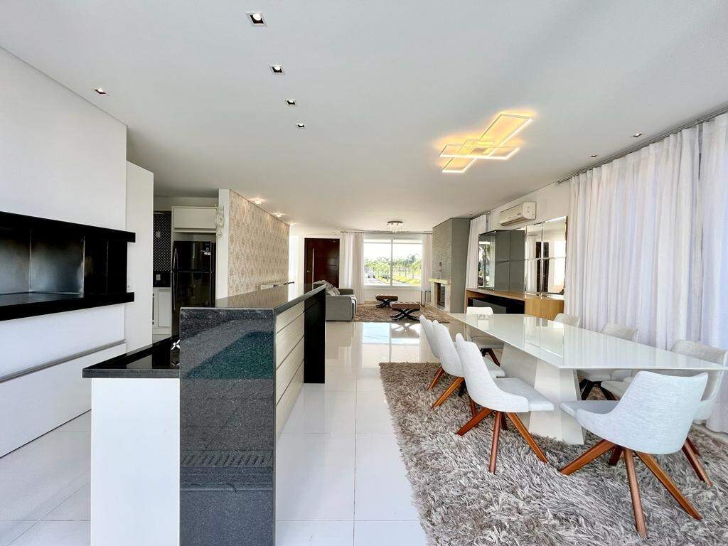 Casa em Condomínio à venda no Condado de Capão : 