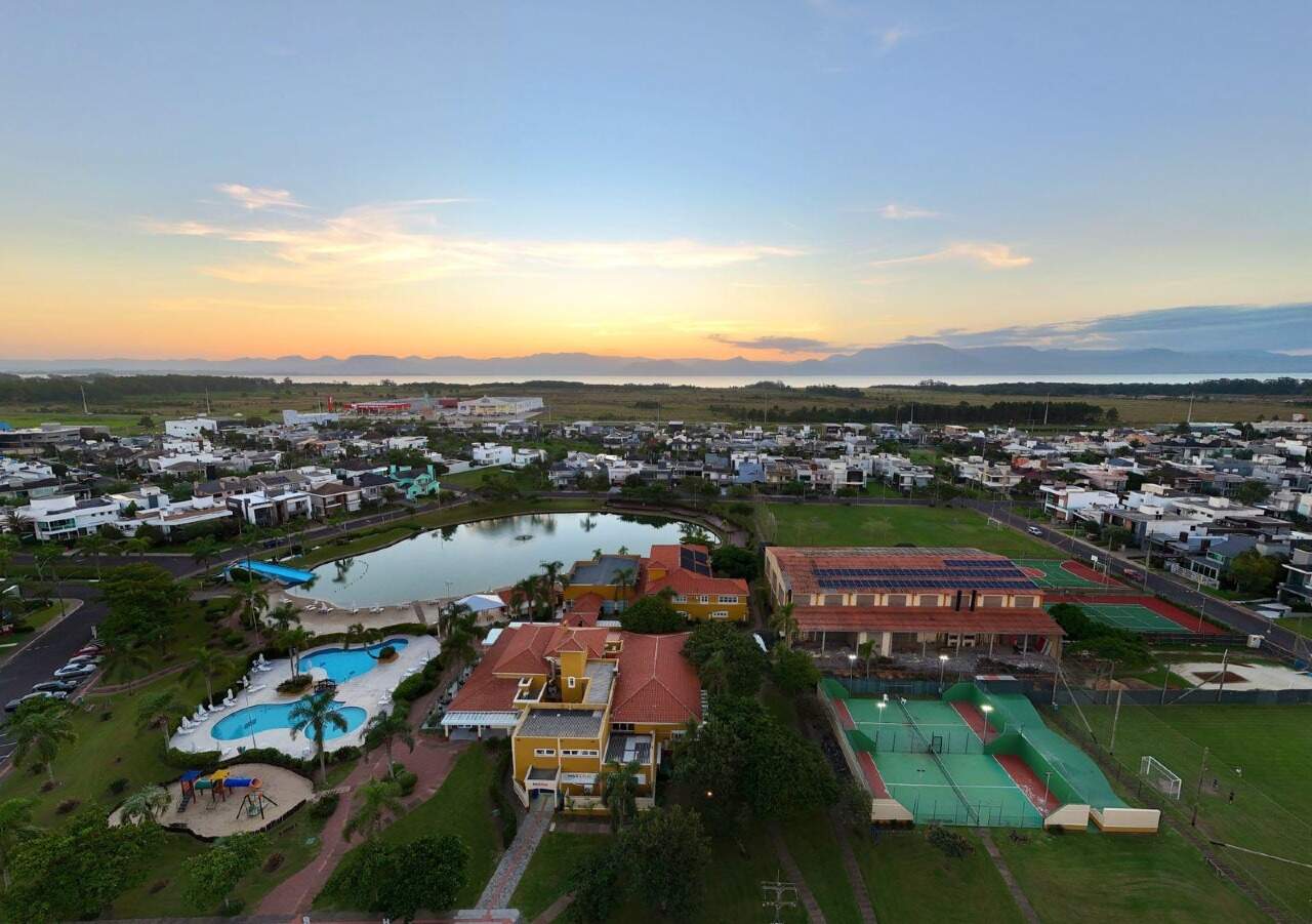 Casa em Condomínio à venda no Condado de Capão : 