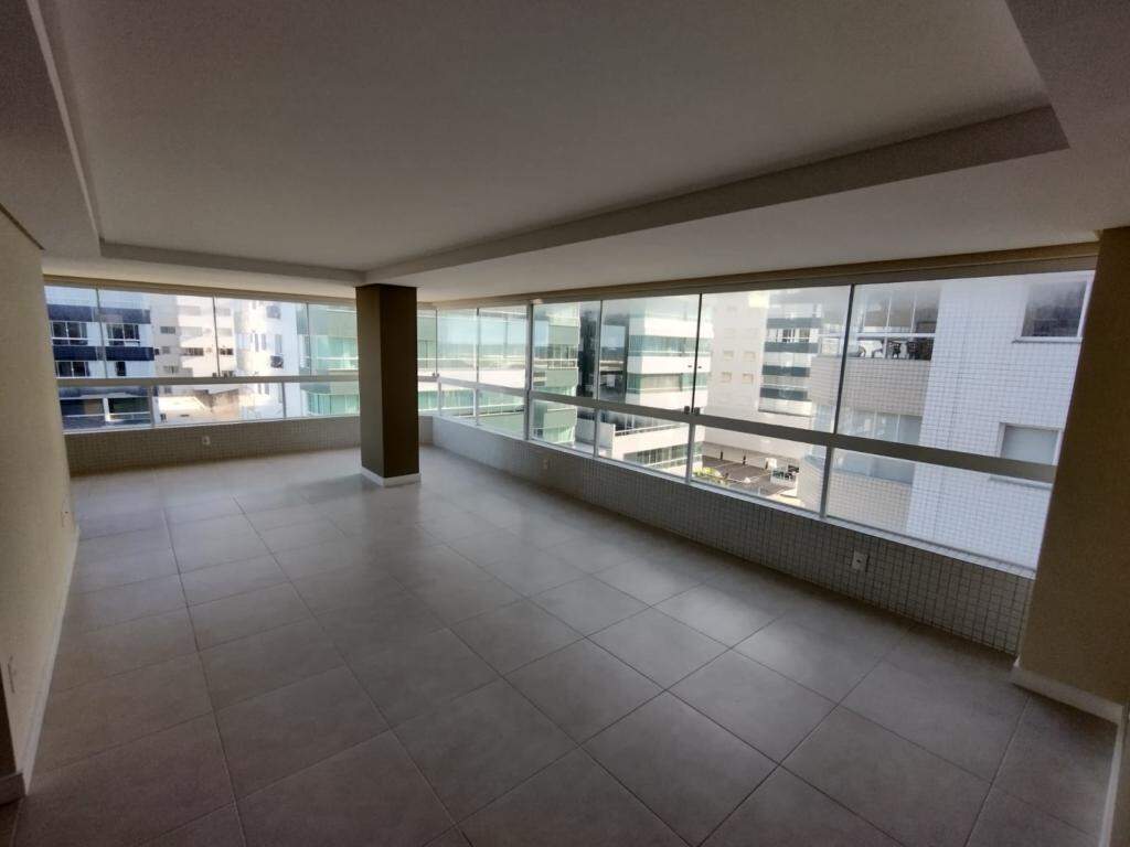 Apartamento à venda no Zona Nova: 