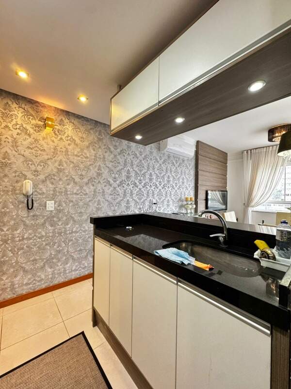 Apartamento à venda no Zona Nova: 