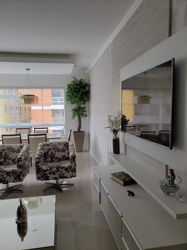 Apartamento à venda no Zona Nova: 