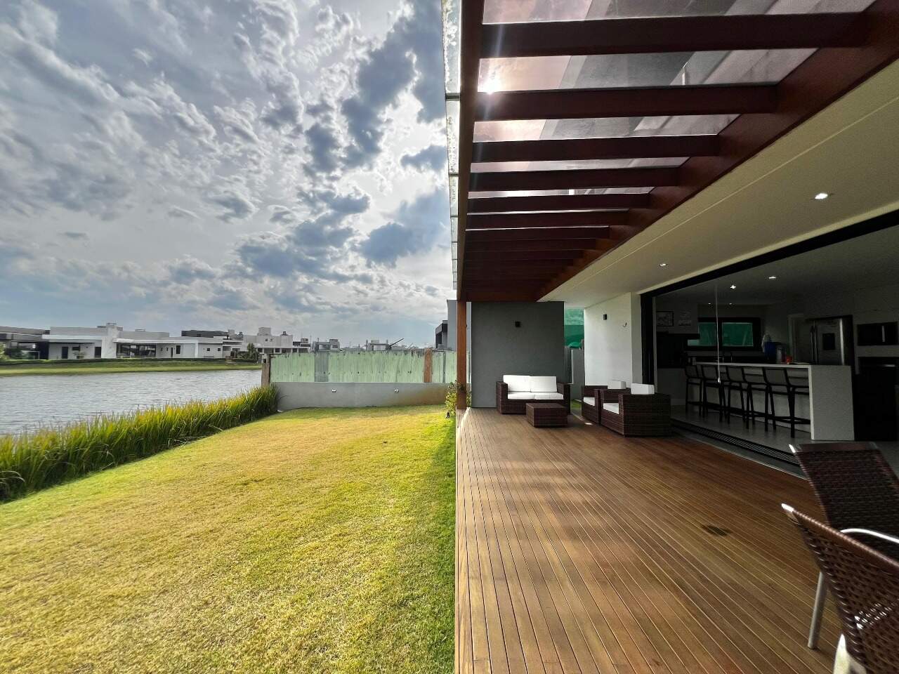 Casa em Condomínio à venda no Condominio Riviera: 