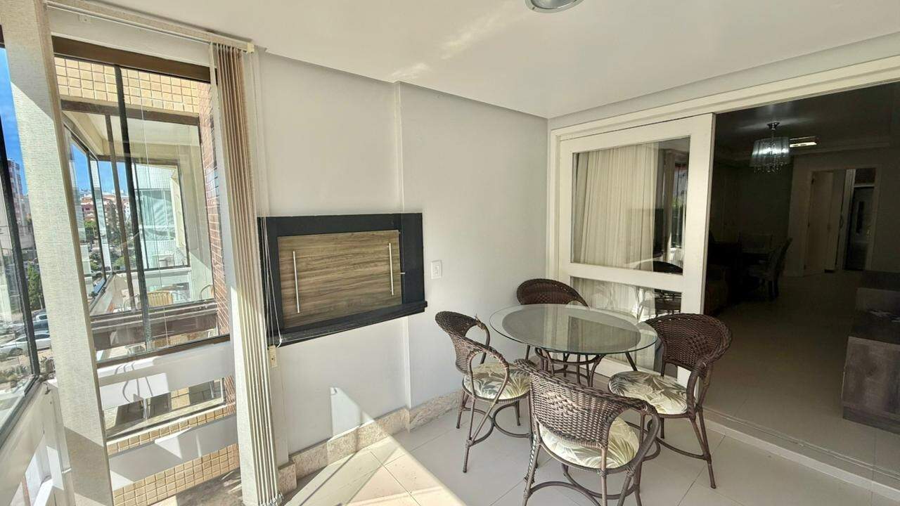 Apartamento à venda no Zona Nova: 