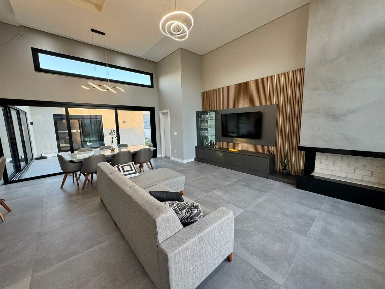 Casa em Condomínio à venda no Dubai Resort : 