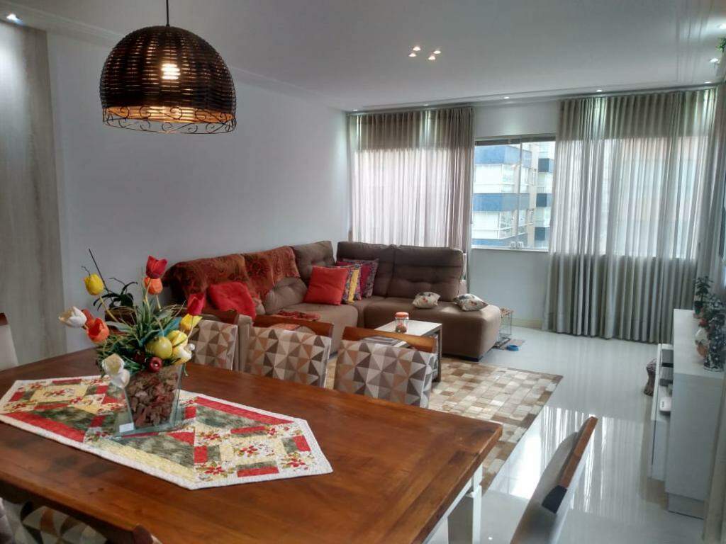 Apartamento à venda no Navegantes: 