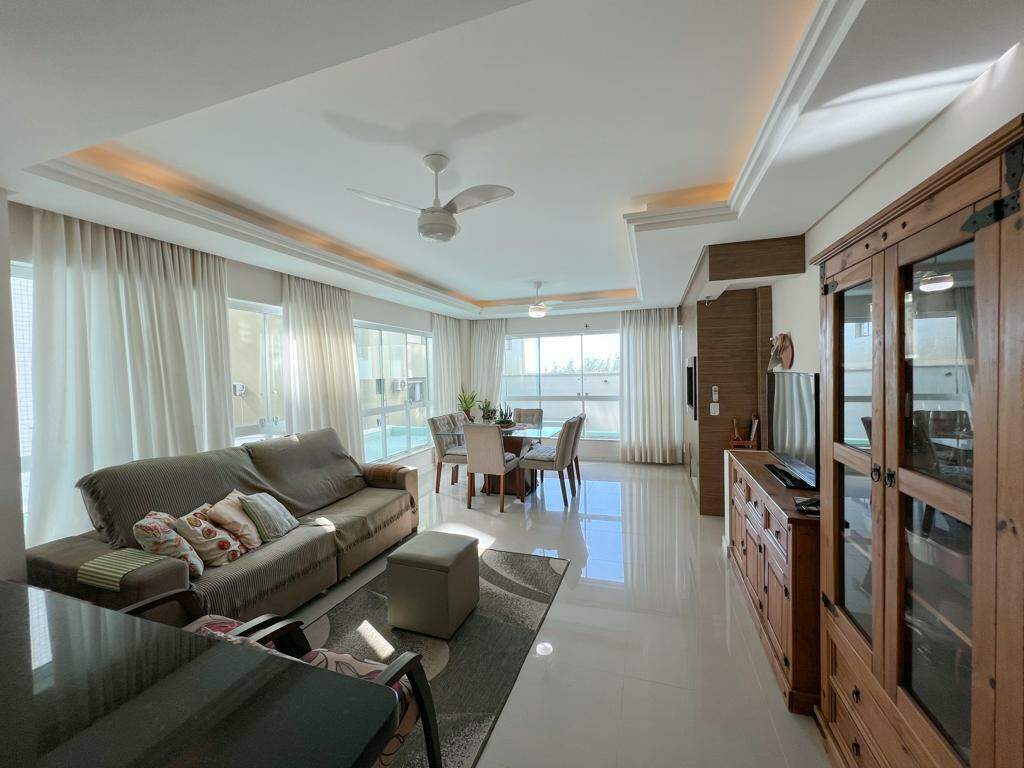 Apartamento à venda no Navegantes: 