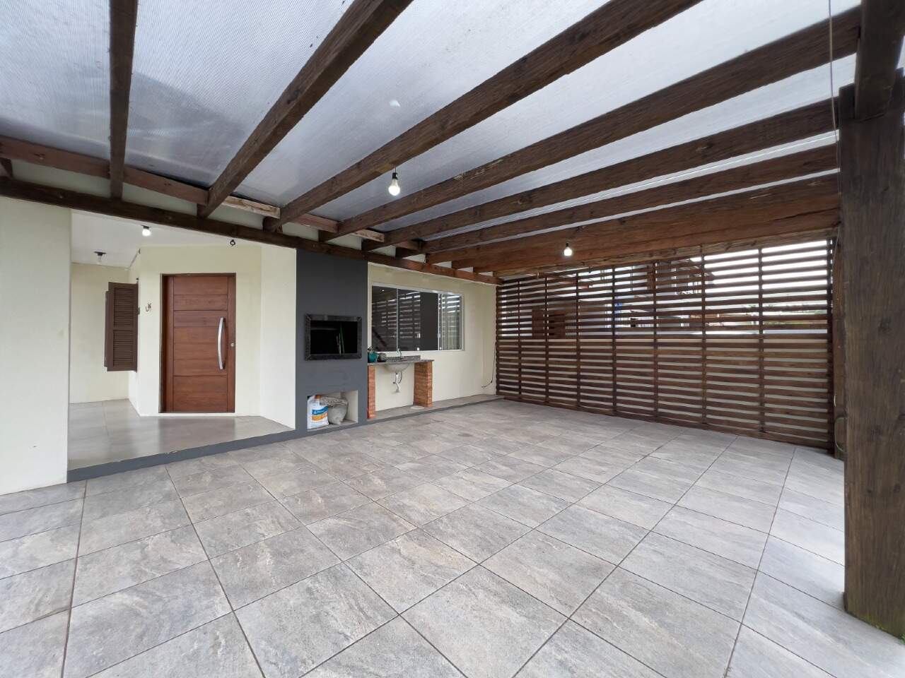 Casa em Condomínio à venda no Zona Nova: 