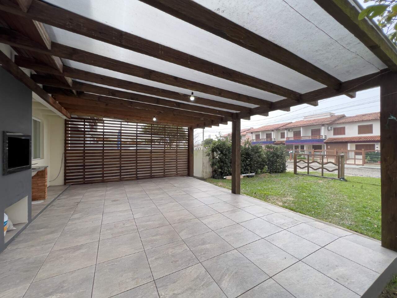 Casa em Condomínio à venda no Zona Nova: 