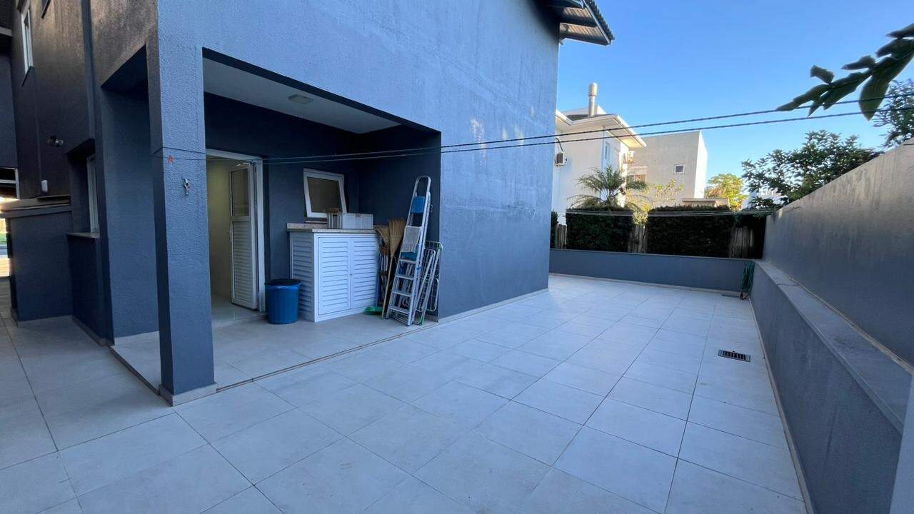 Casa em Condomínio à venda no Condado de Capão : 