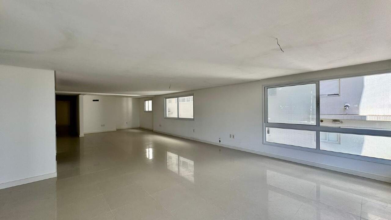 Apartamento à venda no Navegantes: 