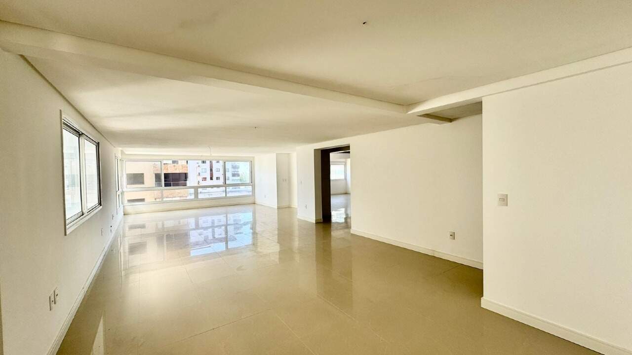 Apartamento à venda no Navegantes: 