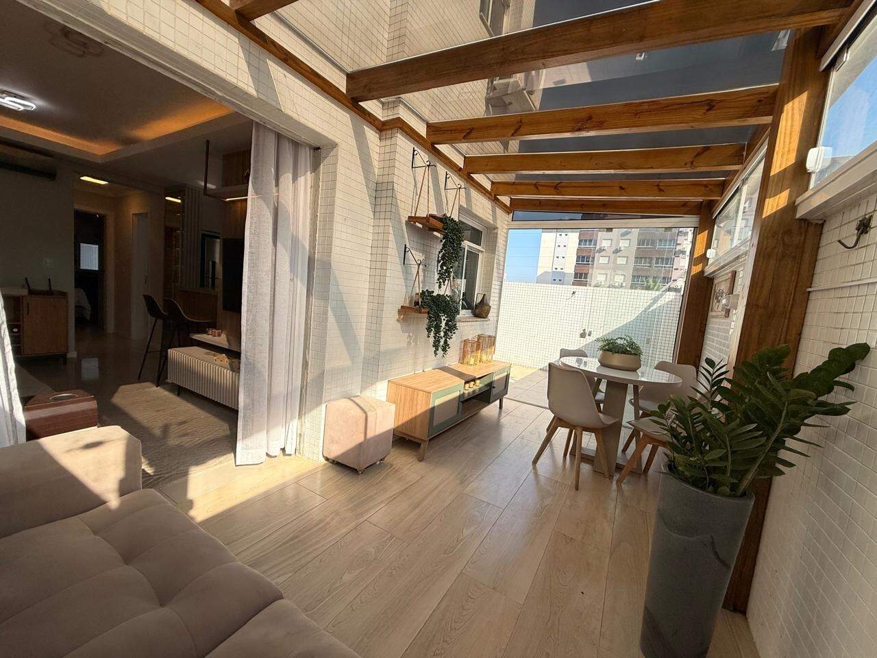 Apartamento à venda no Zona Nova: 