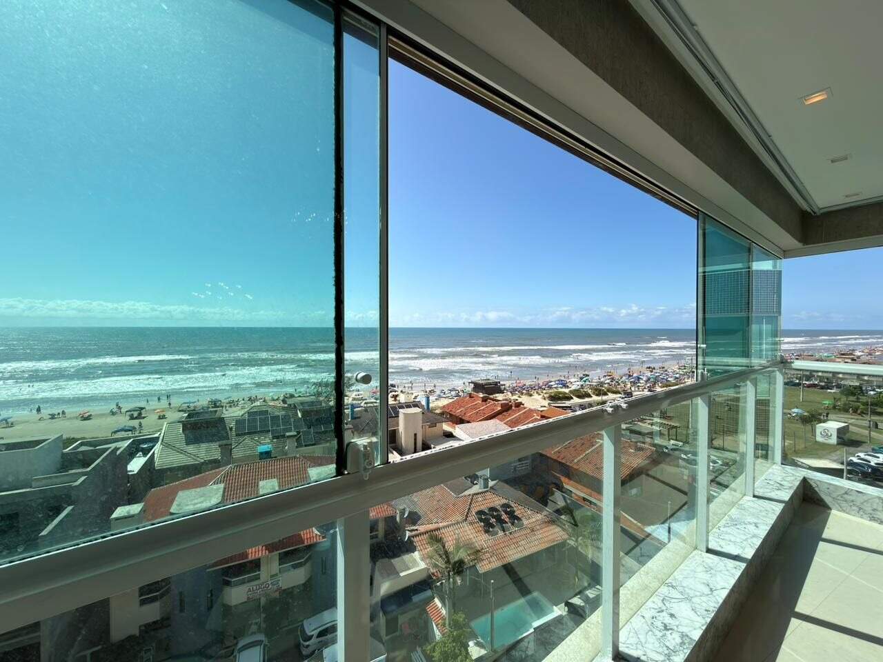 Apartamento à venda no Zona Nova: 