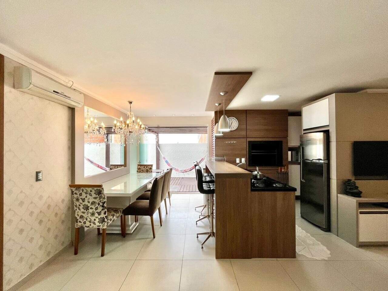 Apartamento à venda no Zona Nova: 