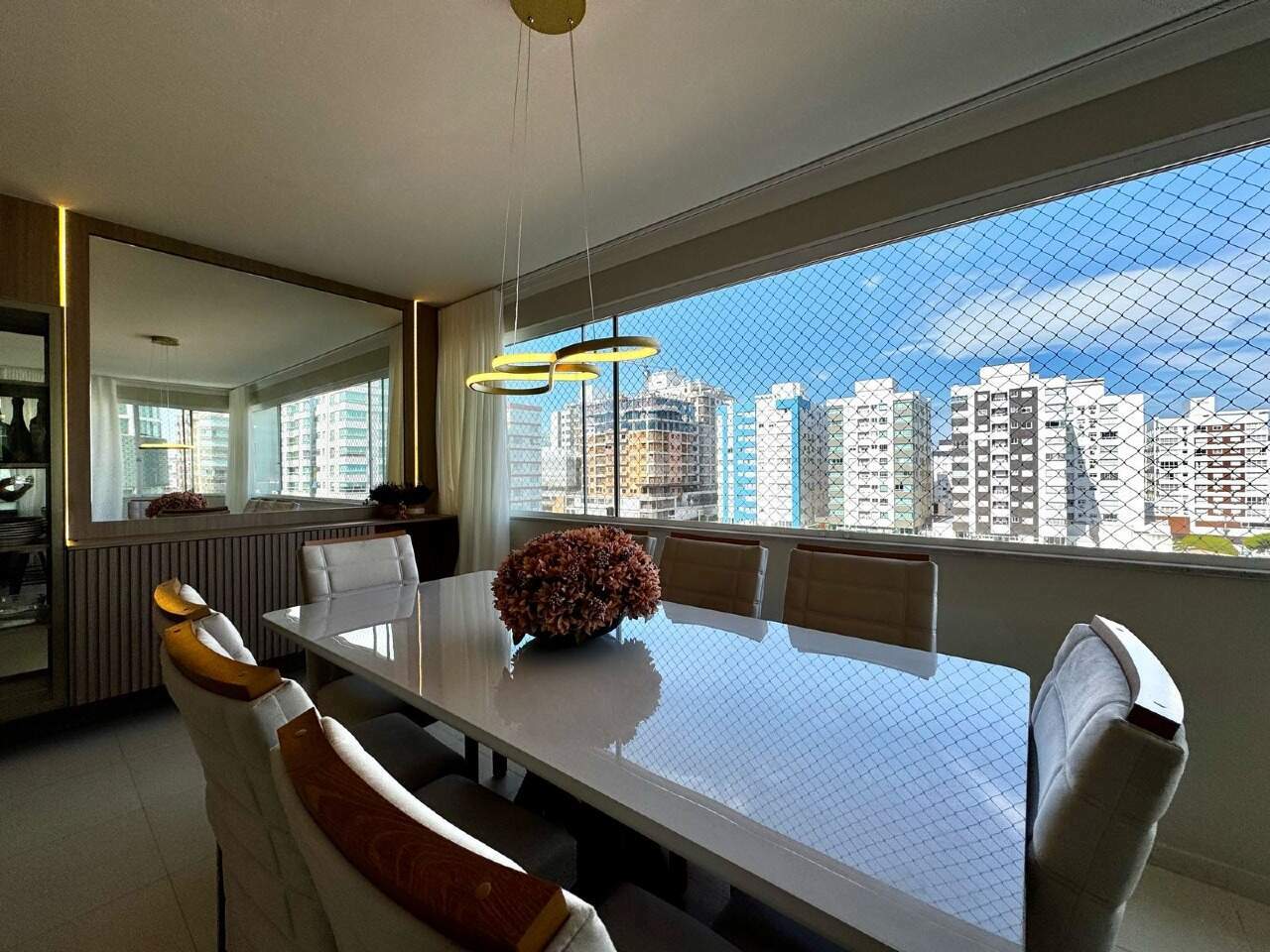 Apartamento à venda no Zona Nova: 