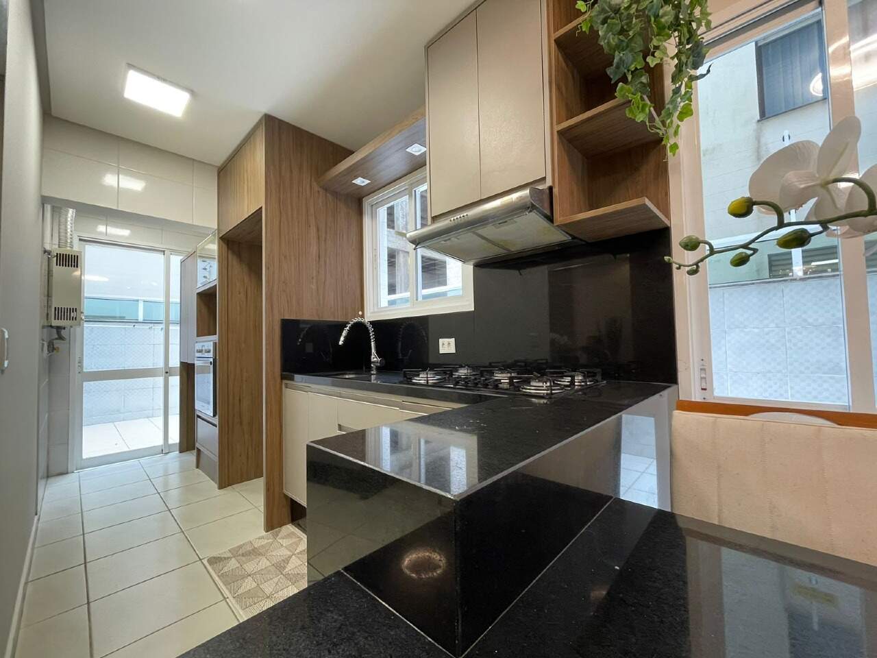 Apartamento à venda no Zona Nova: 
