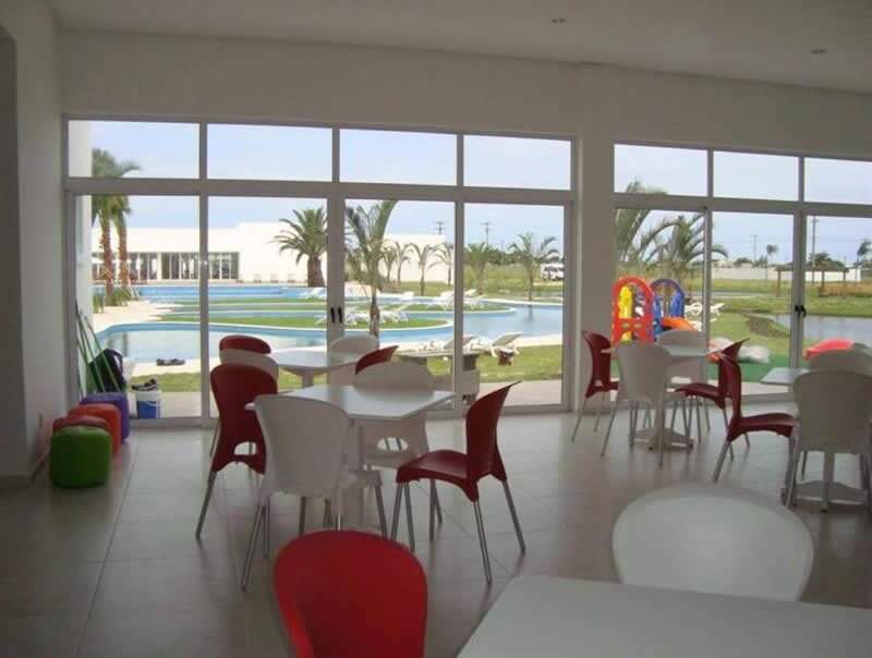 Terreno em Condomínio à venda no Dubai Resort : 