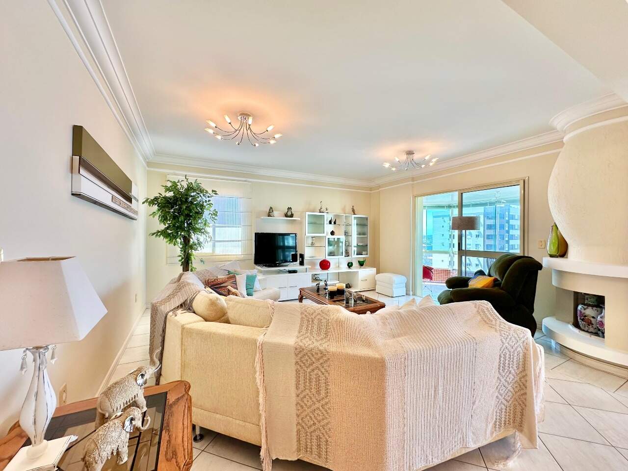 Apartamento à venda no Zona Nova: 