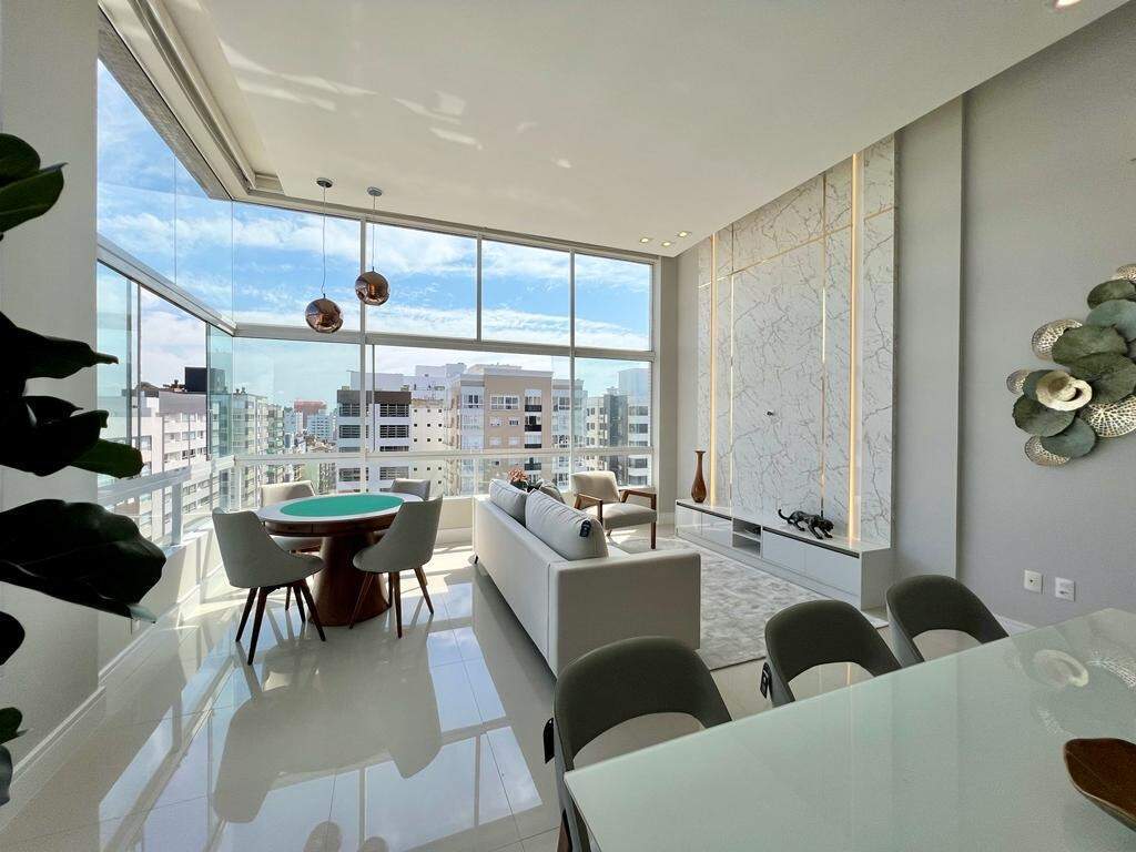 Apartamento à venda no Navegantes: 