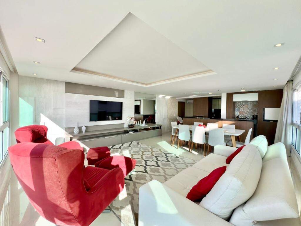 Apartamento à venda no Navegantes: 