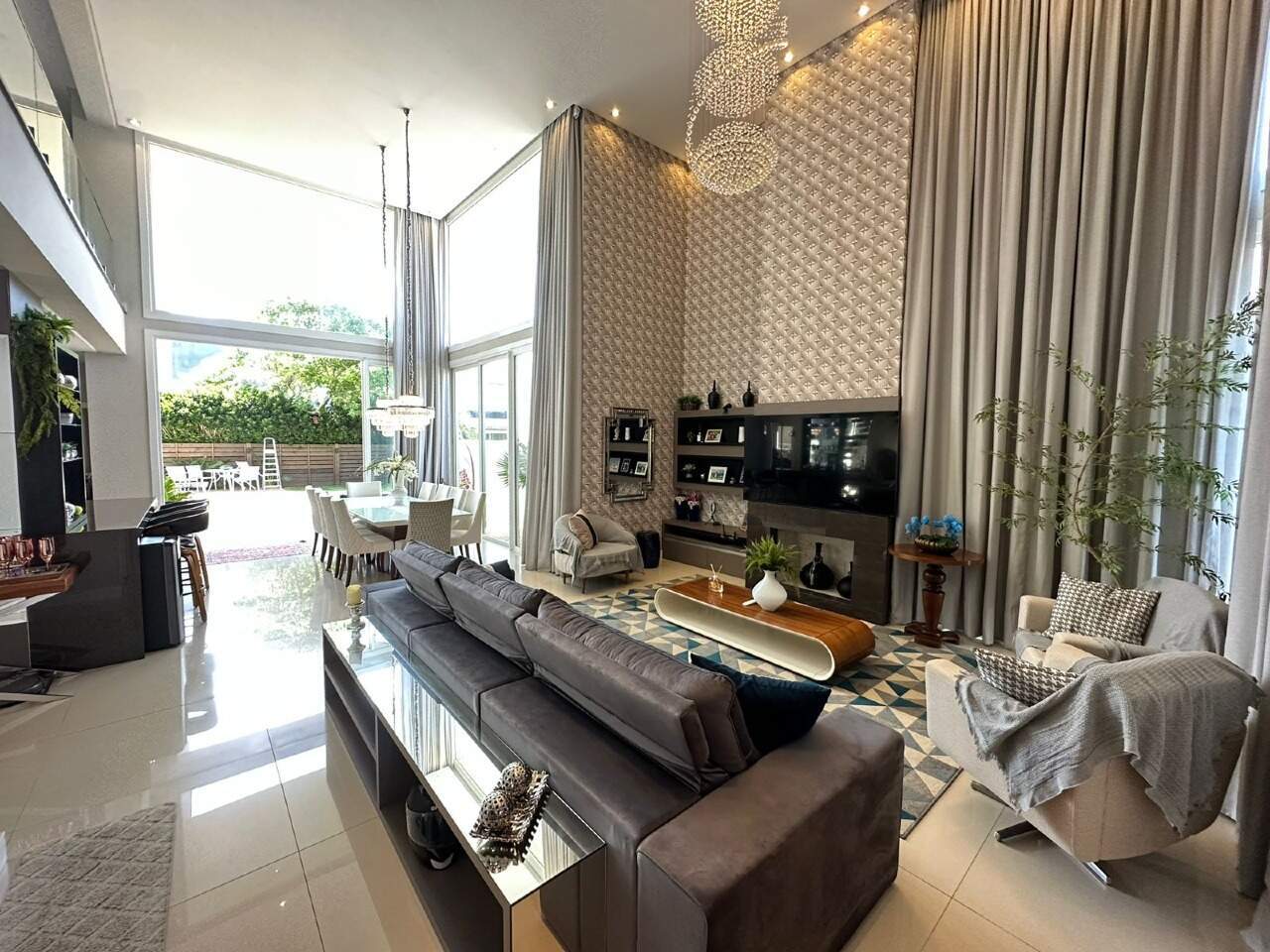 Casa em Condomínio à venda no Velas da Marina: 