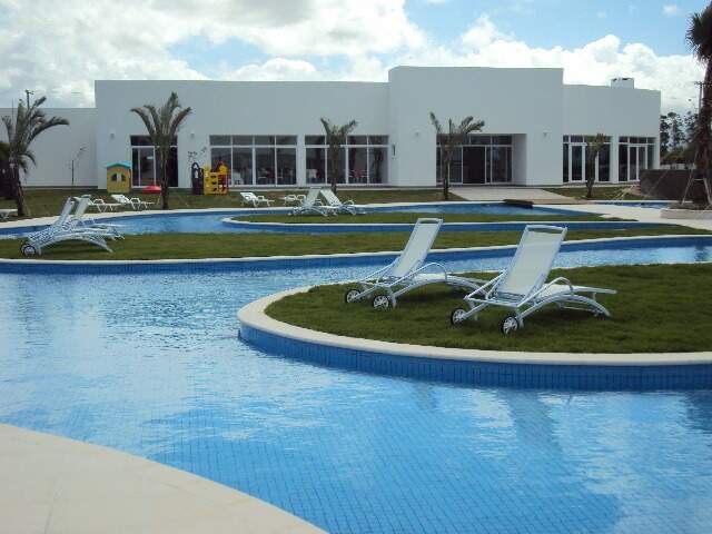Terreno em Condomínio à venda no Dubai Resort : 