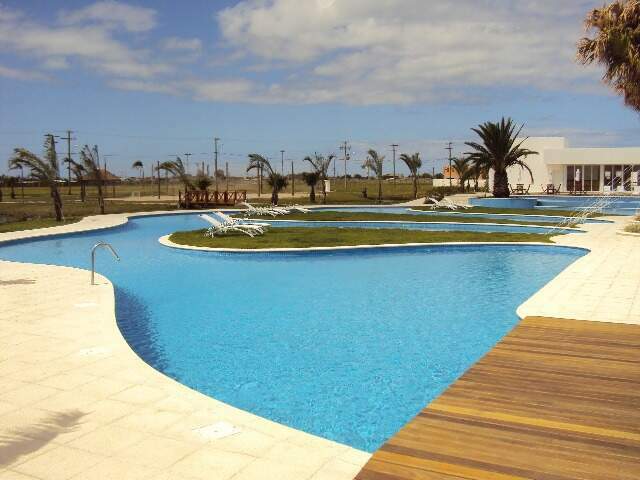 Terreno em Condomínio à venda no Dubai Resort : 