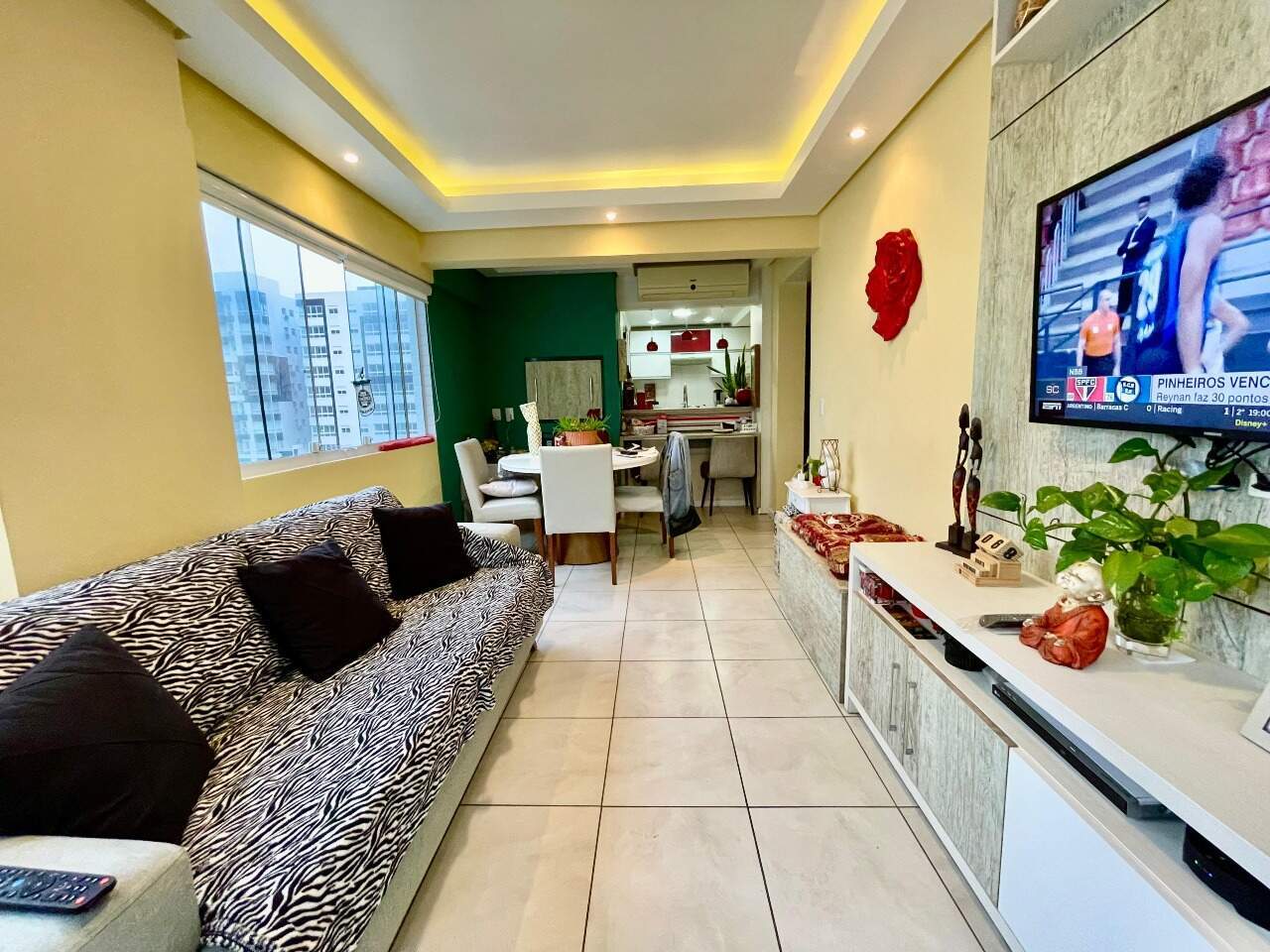 Apartamento à venda no Zona Nova: 