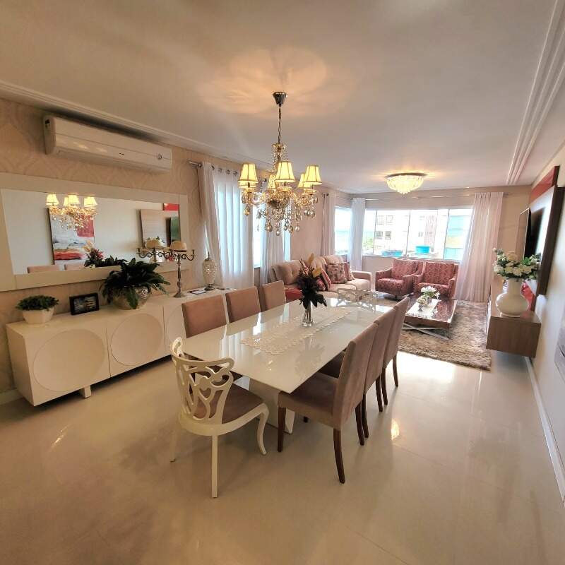 Apartamento à venda no Navegantes: 
