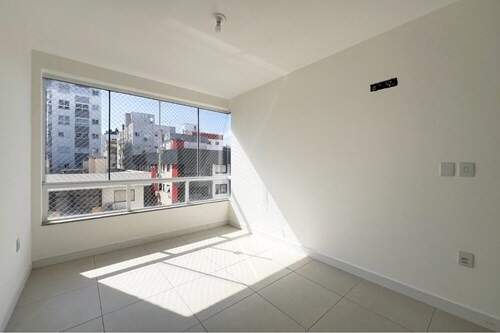 Apartamento à venda no Zona Nova: 