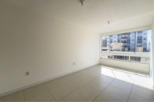 Apartamento à venda no Zona Nova: 