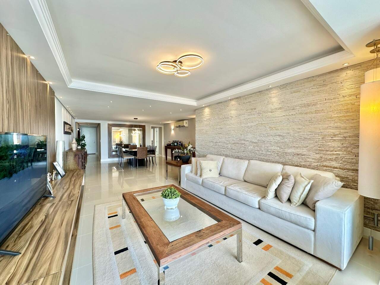 Apartamento à venda no Zona Nova: 