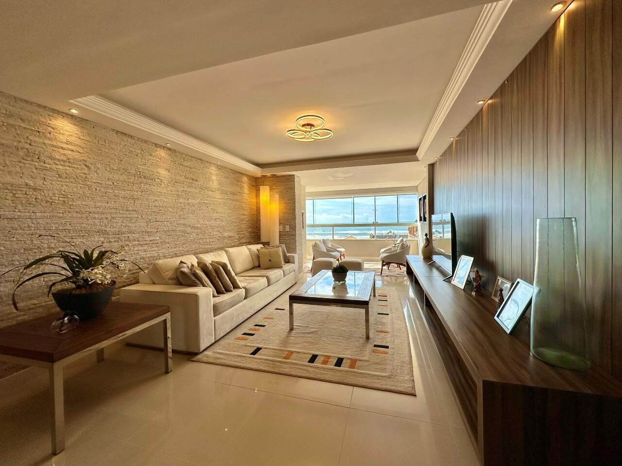 Apartamento à venda no Zona Nova: 