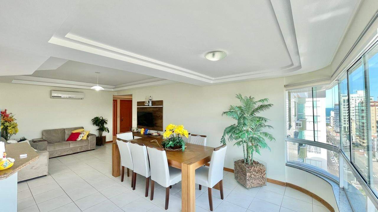 Apartamento à venda no Zona Nova: 