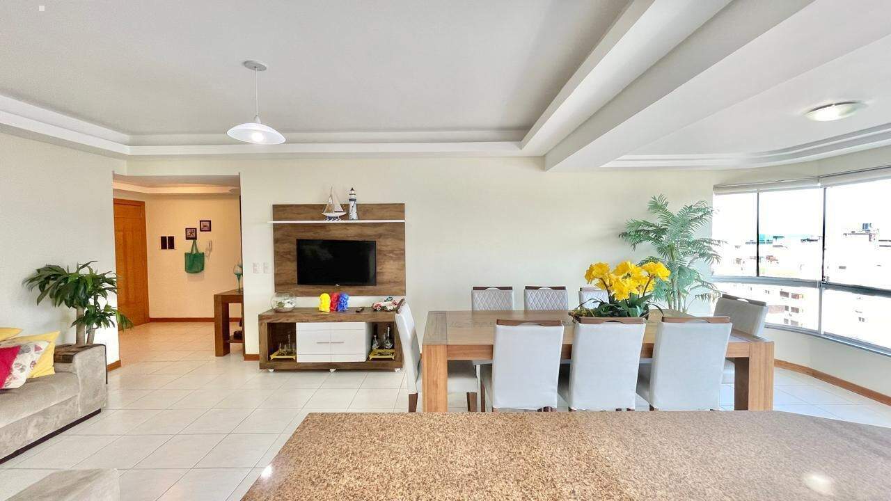 Apartamento à venda no Zona Nova: 