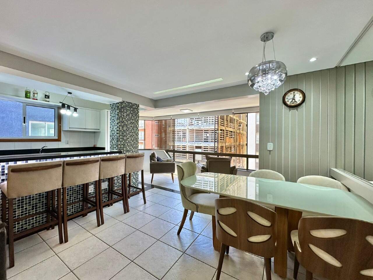 Apartamento à venda no Zona Nova: 