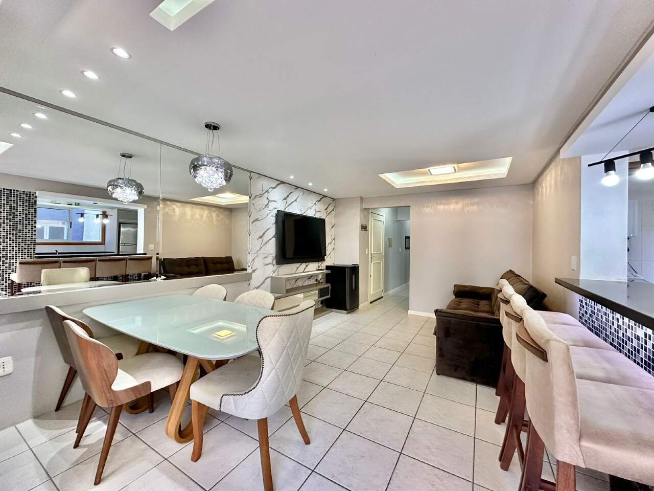 Apartamento à venda no Zona Nova: 