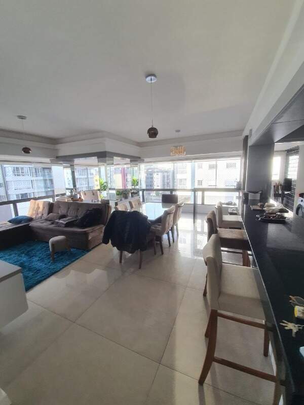 Apartamento à venda no Zona Nova: 