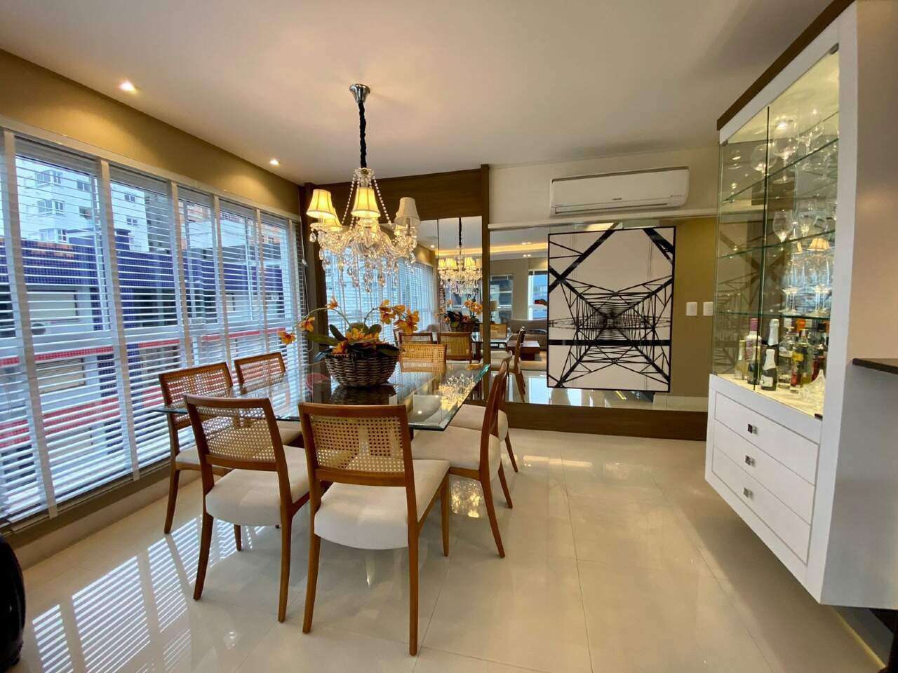 Apartamento à venda no Zona Nova: 