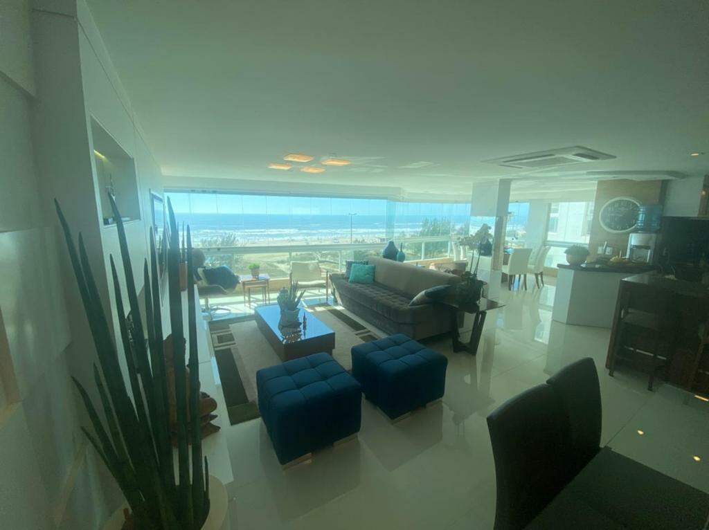 Apartamento à venda no Navegantes: 