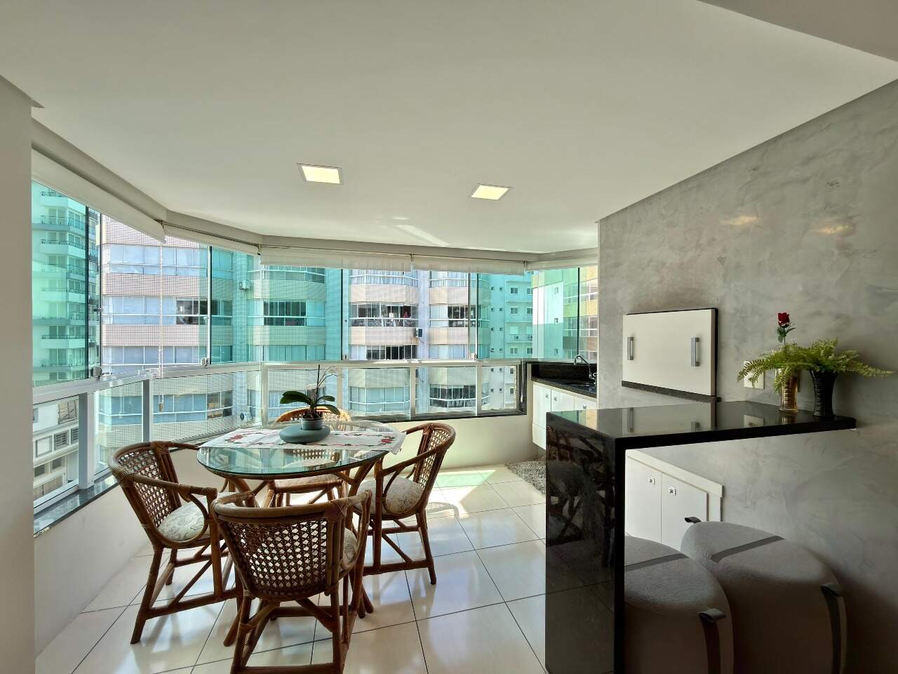 Apartamento à venda no Zona Nova: 