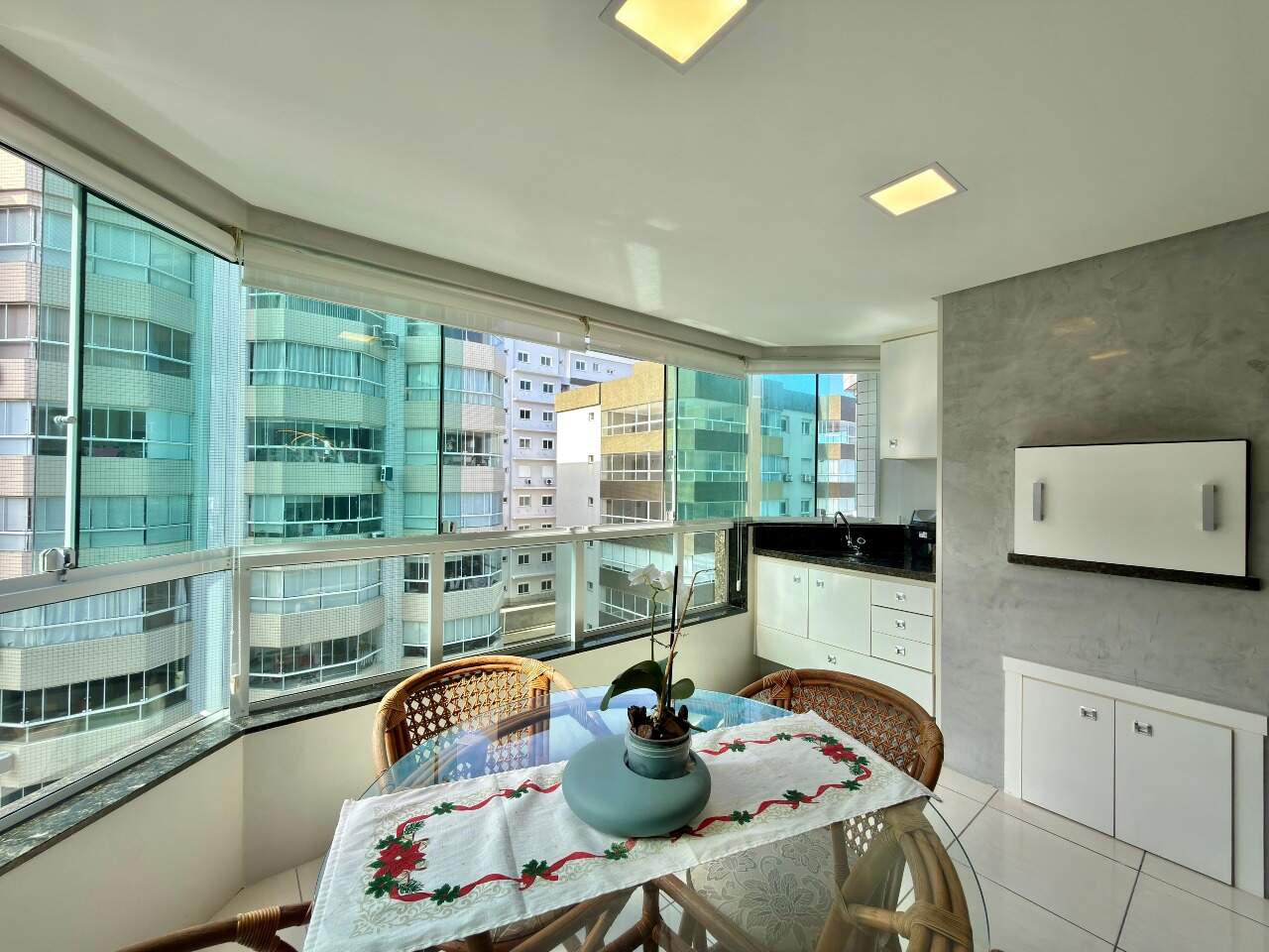 Apartamento à venda no Zona Nova: 