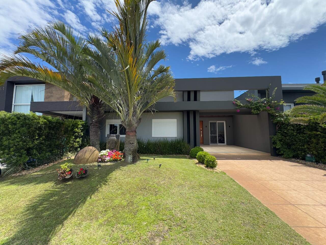 Casa em Condomínio à venda no Condominio Riviera: 