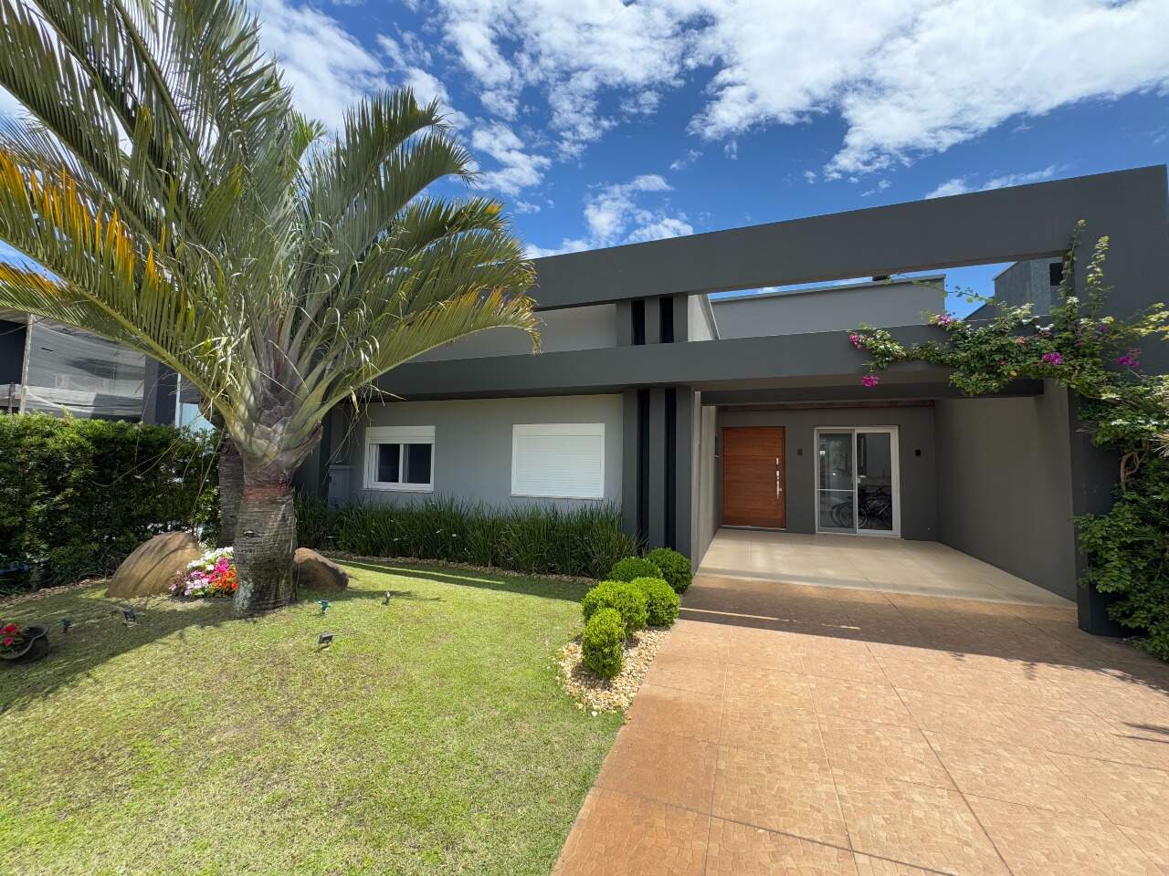 Casa em Condomínio à venda no Condominio Riviera: 