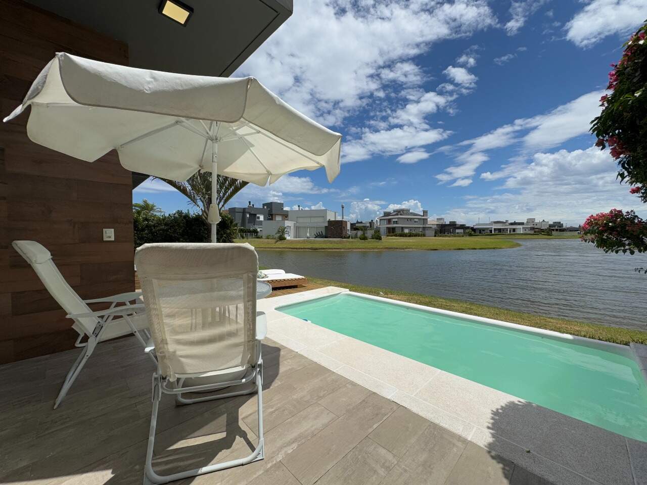 Casa em Condomínio à venda no Condominio Riviera: 