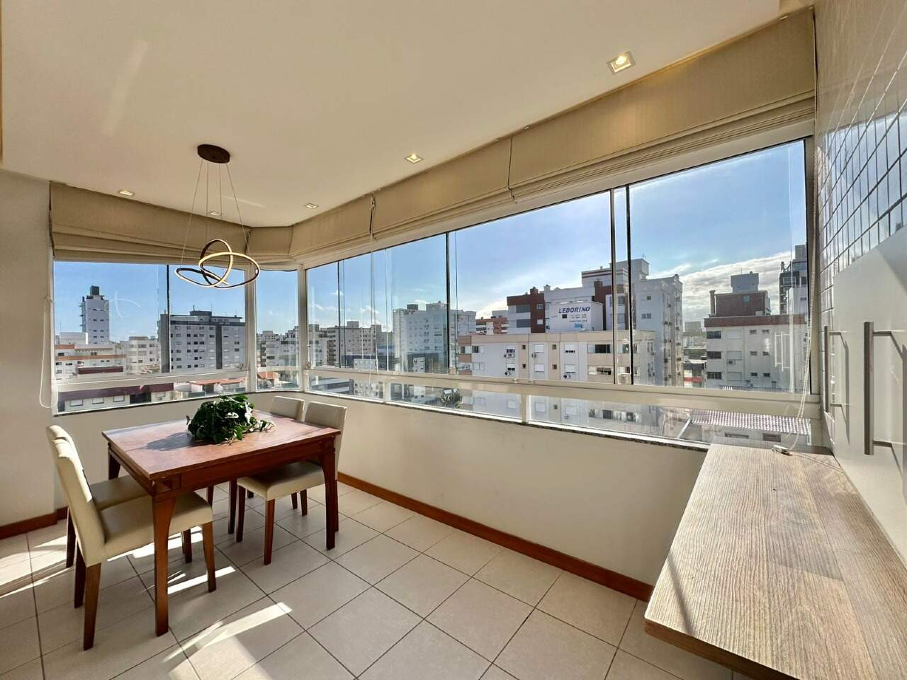 Apartamento à venda no Zona Nova: 