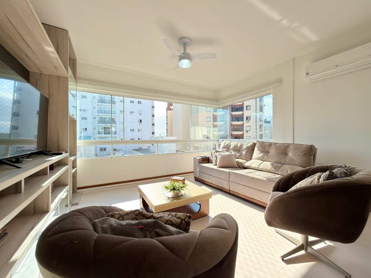 Apartamento à venda no Zona Nova: 