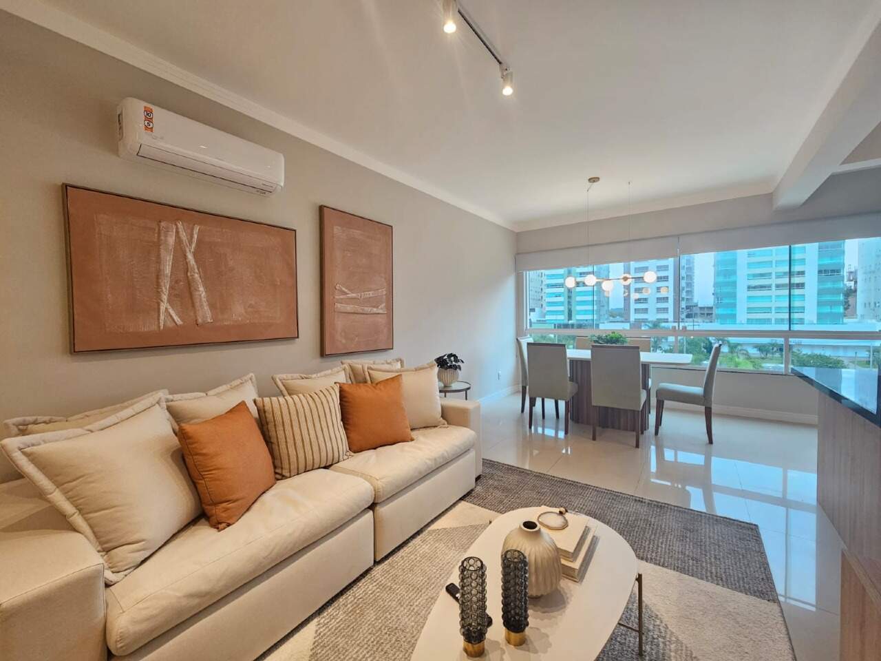 Apartamento à venda no Zona Nova: 