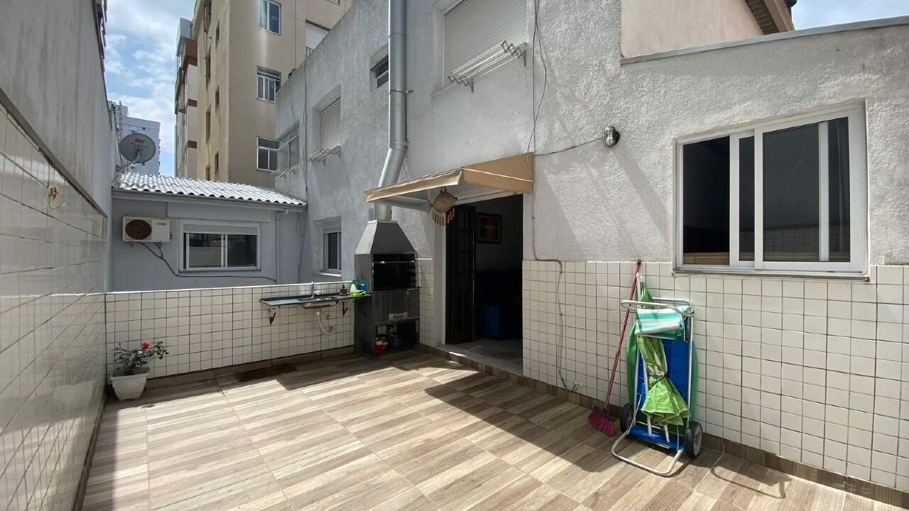 Apartamento à venda no Zona Nova: 