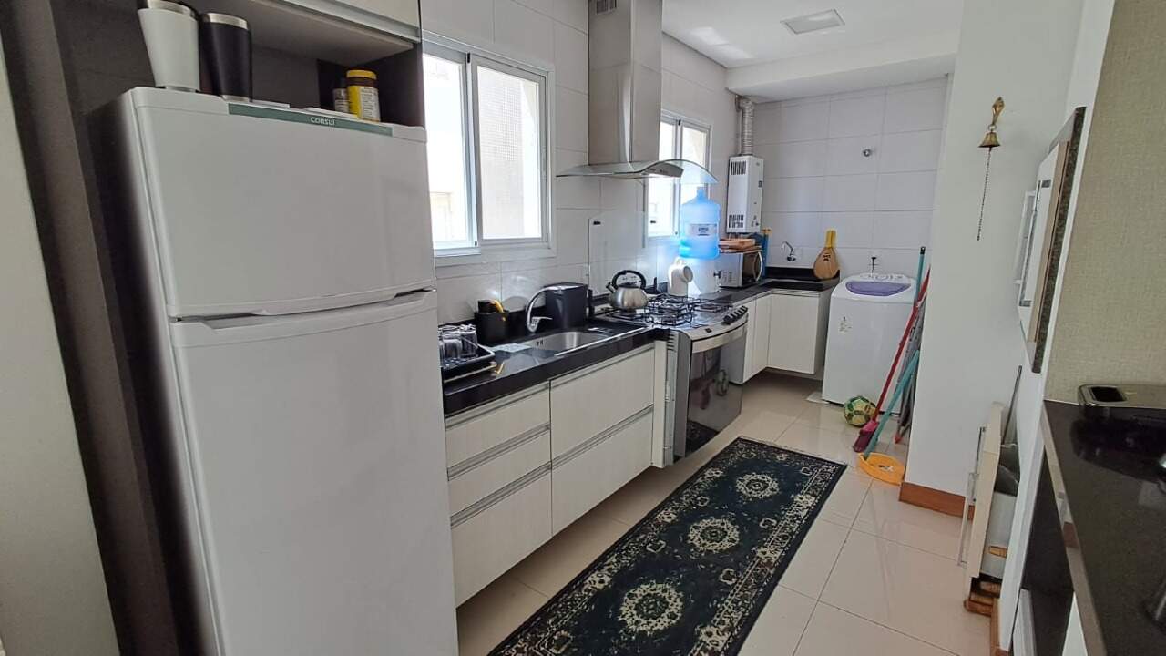 Apartamento à venda no Zona Nova: 